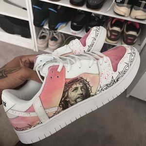 DS kitoware passion of Christ dunks